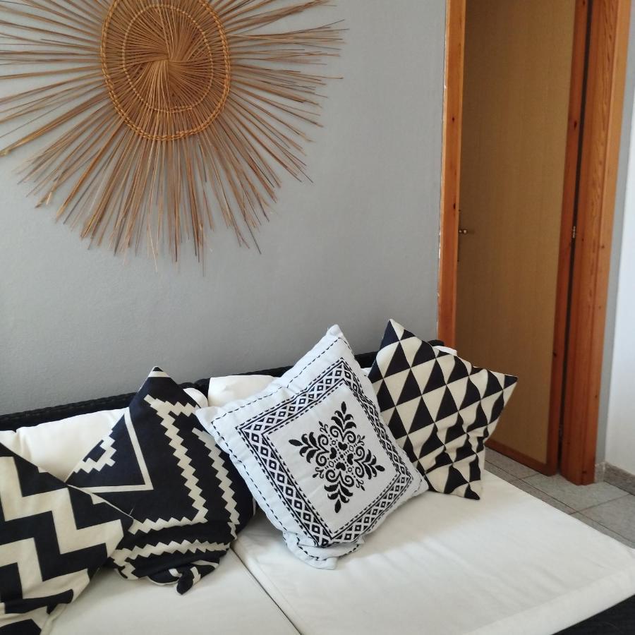 Guest House Oleandro Santa Maria Navarrese Exterior photo